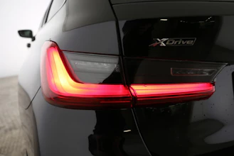 https://vehicle.imgix.net/4296600/34d87f4e-1069-436a-8336-bbc6d8241094.jpg