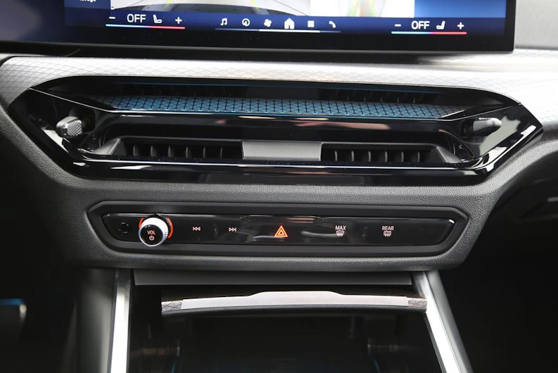 Fahrzeugbild BMW 3 SERIES