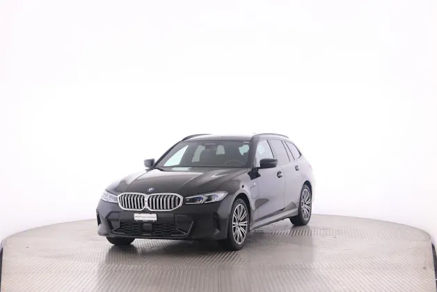 BMW 330e xDrive SAG Touring