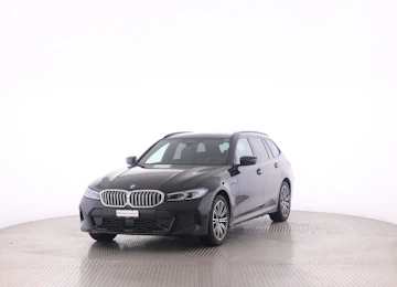 Fahrzeugbild BMW 330e xDrive SAG Touring Fahrzeugbild BMW 330e xDrive SAG Touring