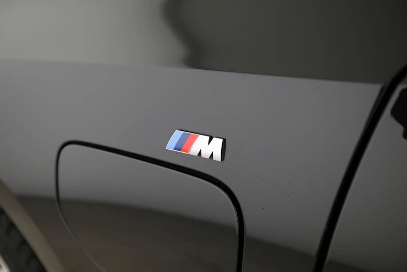 Fahrzeugbild BMW 3 SERIES