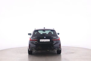 Fahrzeugbild BMW 330e xDrive SAG Touring