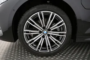 BMW 330e xDrive SAG Touring