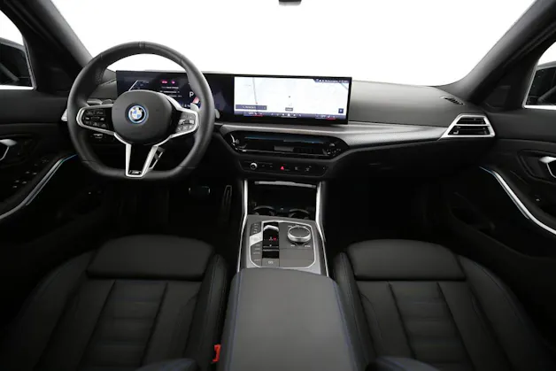 BMW 330e xDrive SAG Touring