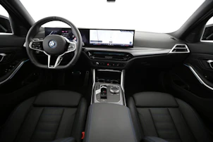 Fahrzeugbild BMW 330e xDrive SAG Touring