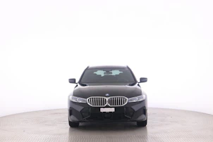 Fahrzeugbild BMW 330e xDrive SAG Touring