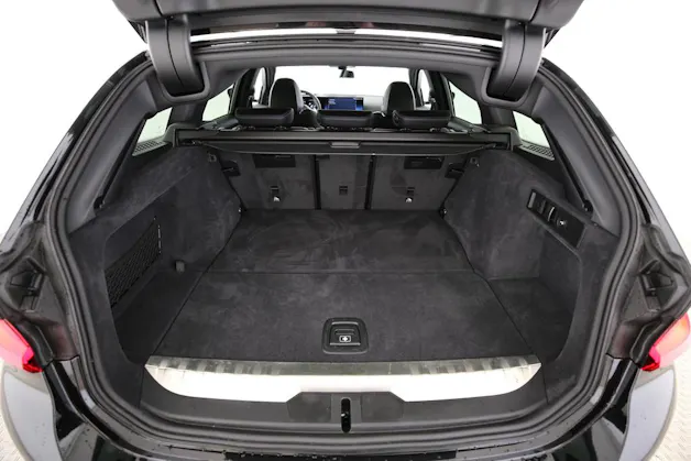 BMW 330e xDrive SAG Touring