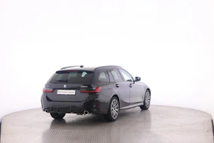 Fahrzeugbild BMW 330e xDrive SAG Touring