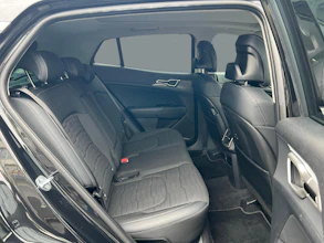 https://vehicle.imgix.net/4296612/e0233c8c-504c-4834-a295-5b77d5f082c1.jpg
