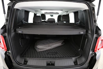 https://vehicle.imgix.net/4296658/59e771cd-c059-47ee-baa8-f0e961b45060.jpg