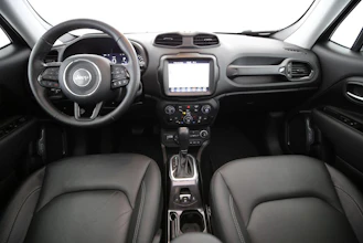 https://vehicle.imgix.net/4296658/d8118af7-744d-4ea5-a013-2dfb29c5cad3.jpg