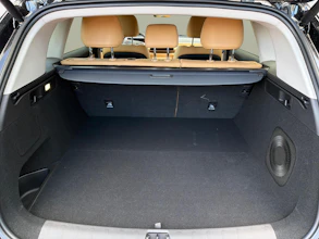 https://vehicle.imgix.net/4296664/d0f6c7e2-d247-4945-85e4-461868e9f207.jpg