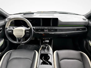 https://vehicle.imgix.net/4296715/6579438f-8c8e-4cb7-96ad-2963f966edae.jpg