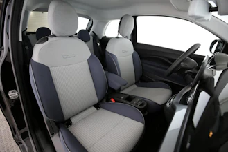 https://vehicle.imgix.net/4296726/2eb3e5c1-b0de-4364-92ad-d8d99e56b307.jpg
