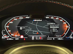 https://vehicle.imgix.net/4296731/c6a5ef14-0543-4ce6-a18b-556e4356217a.jpg