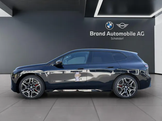 BMW iX xDrive60
