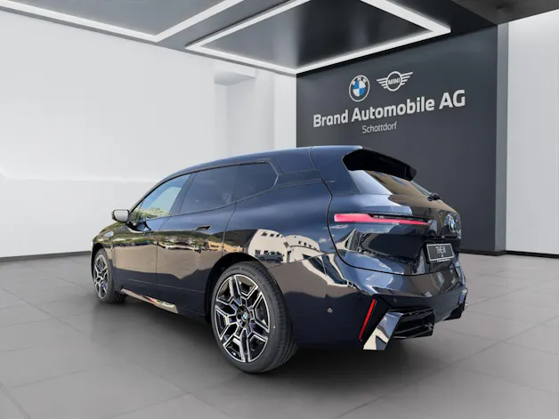 BMW iX xDrive60