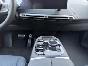BMW iX xDrive60