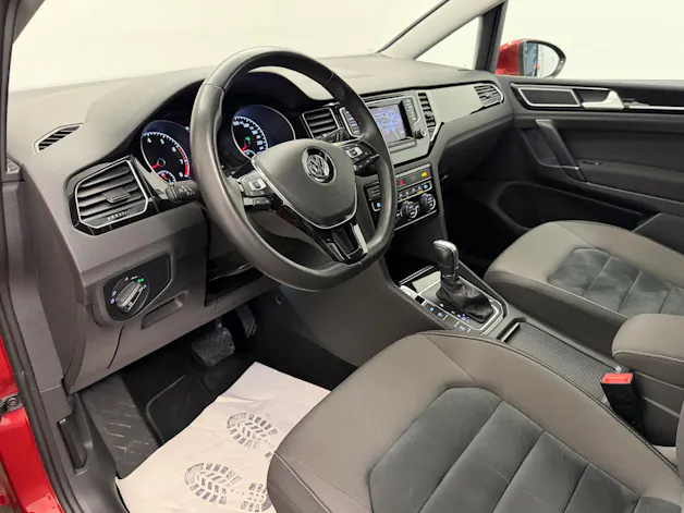 VW Golf VII Sportsvan 1.4 TSI 150 Highline DSG