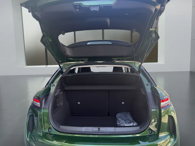DS Automobiles 3 Crossback 1.2 Hybrid Maison Sarah Lavoine