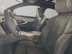https://vehicle.imgix.net/4296793/cb031579-e344-4fc8-973e-94ee9878861d.jpg