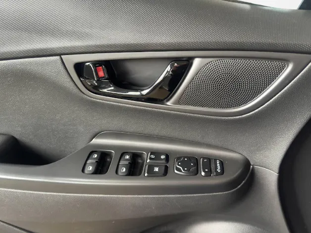 Hyundai Kona 1.6 T-GDi Amplia 4WD