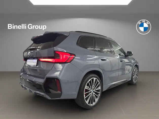 BMW X1 20d xDrive paddles