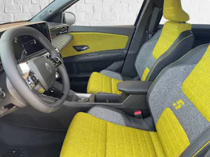 Renault R5 E-Tech Comfort Range iconic five