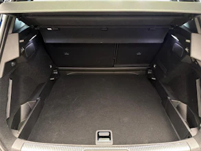 https://vehicle.imgix.net/4296900/6085b10a-20c7-4f4f-ac33-a7971360e670.jpg