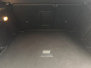 https://vehicle.imgix.net/4296925/9164d880-2f26-44a6-ae4d-7f47bcb1489c.jpg