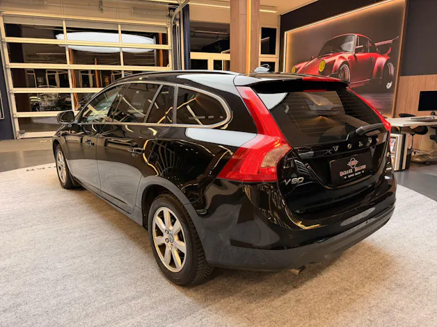 Volvo V60 2.0 D3 Momentum S/S