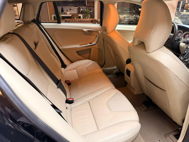 Volvo V60 2.0 D3 Momentum S/S