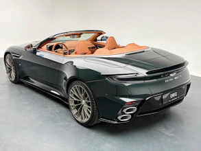 https://vehicle.imgix.net/4296941/e75c93e4-494e-4483-9830-0ba12f19bdd9.jpeg