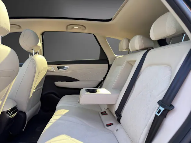 MG S6 EV 77 kWh Luxury 4WD