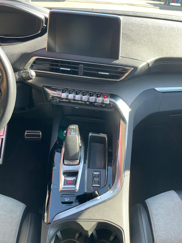 Peugeot 3008 300e Hybrid4 GT EAT8