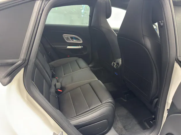 Mercedes-Benz CLA 220 AMG Line 4Matic