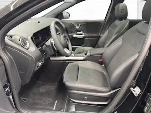 Mercedes-Benz GLA 200 AMG Line Night Star