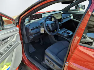 Toyota C-HR+ Premium AWD (ab August lieferbar)