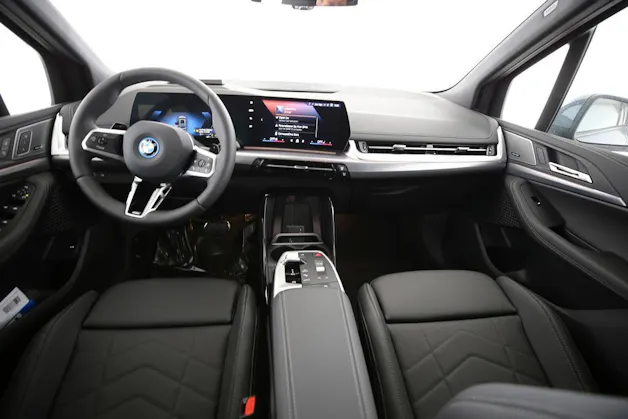 BMW 230e xDrive Active Tourer Kit Sport M