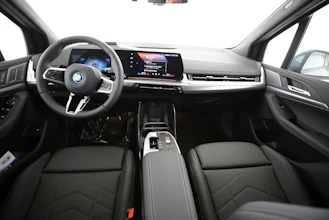 https://vehicle.imgix.net/4297325/0163b73b-b90e-4ff9-8105-7fb4ff0d4cb0.jpg