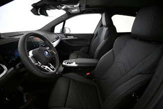https://vehicle.imgix.net/4297325/3a0990a0-fae3-4b17-988b-258d393fb3e8.jpg