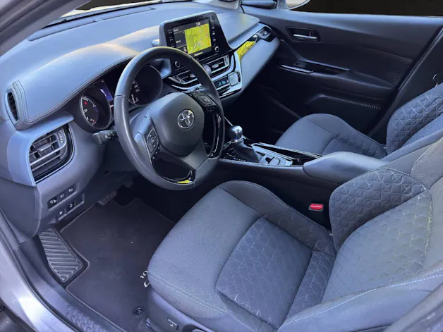 Toyota C-HR 1.8 VVTi HSD Trend