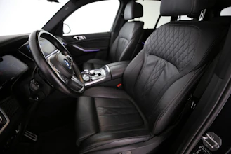 https://vehicle.imgix.net/4297342/ff8c7947-fd90-4fa8-82af-589c0fb73f44.jpg