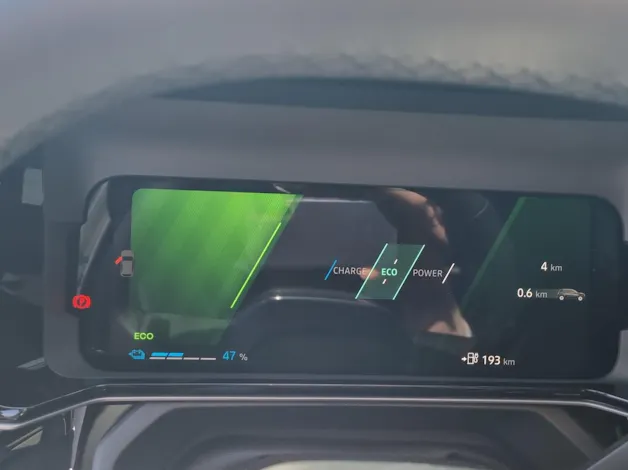 Renault R4 E-Tech Comfort Range techno