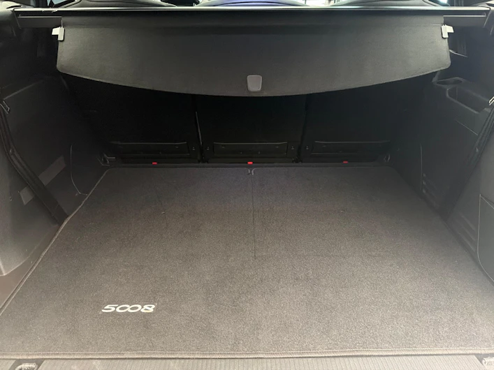 image du véhicule PEUGEOT 5008
