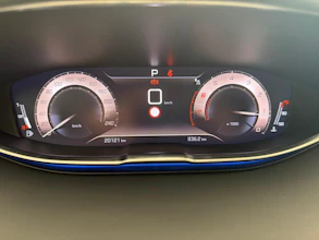 https://vehicle.imgix.net/4297434/35761c2f-0f3e-4263-bbec-e017f7c4942f.jpg