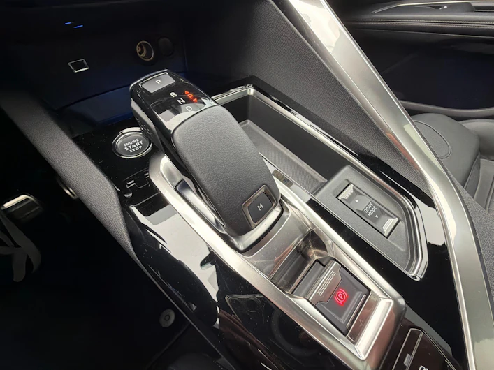 image du véhicule PEUGEOT 5008