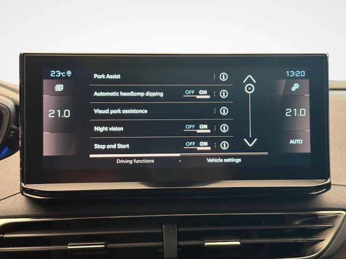 image du véhicule PEUGEOT 5008