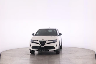 https://vehicle.imgix.net/4297481/d2236824-c501-464c-be5e-5edff167aa11.jpg
