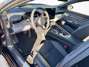 https://vehicle.imgix.net/4297482/ed7db4c8-937b-4fc6-b4a2-4fbf6ed26a4f.jpg